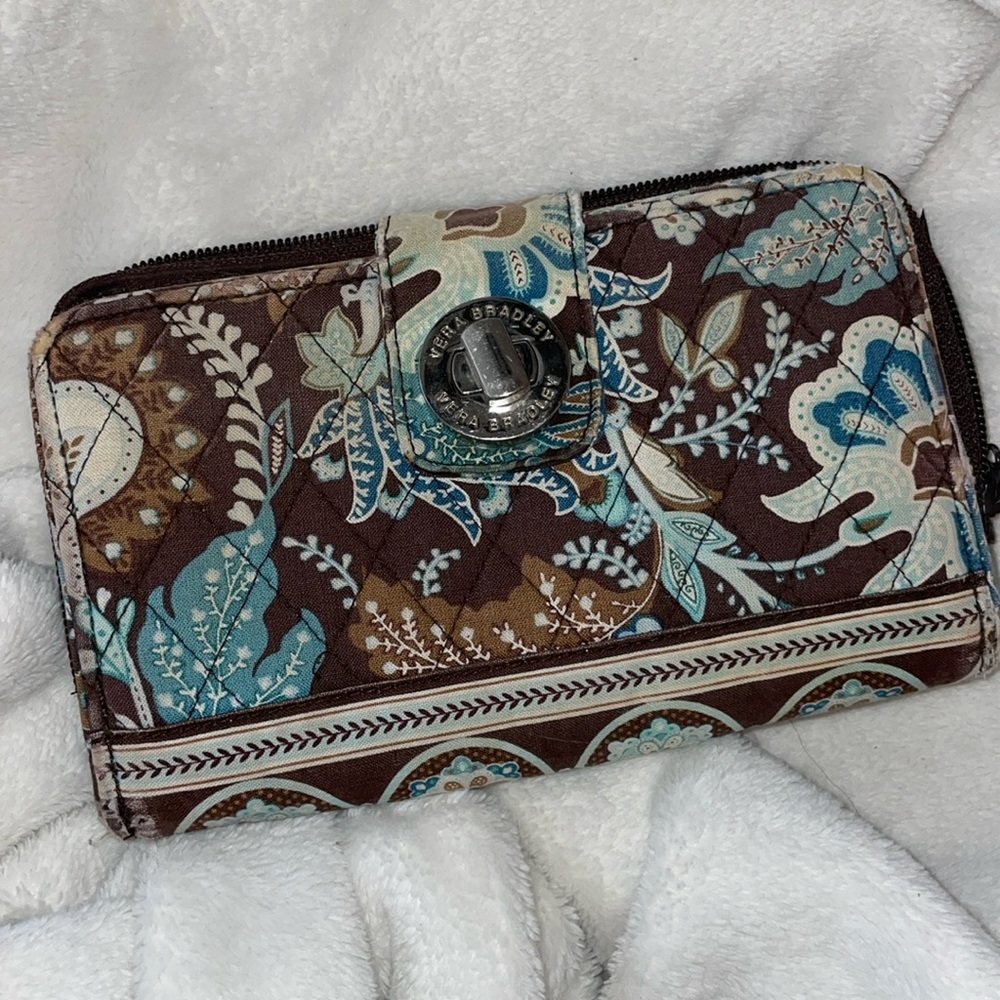 Vera Bradley turn lock bag